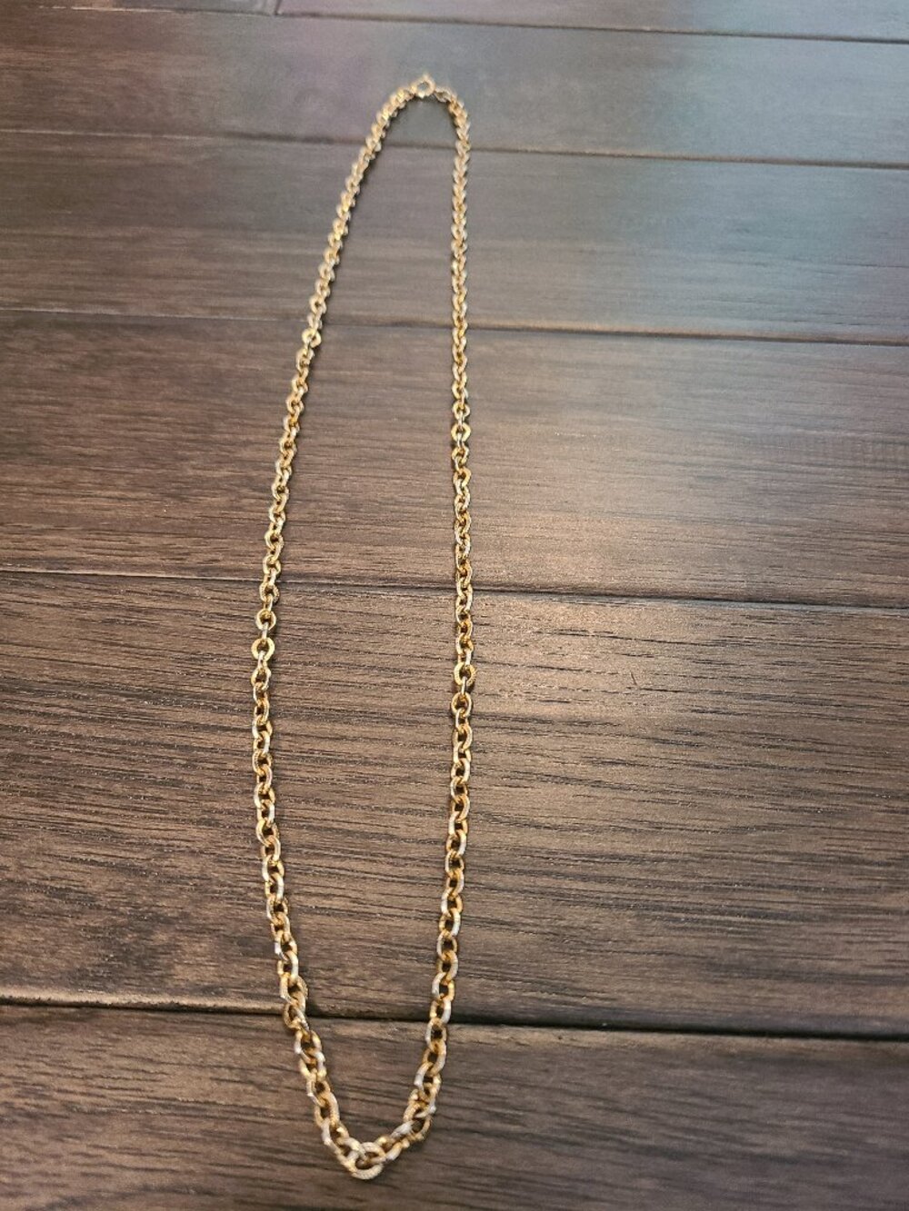 Vintage 1970s gold toned chain
